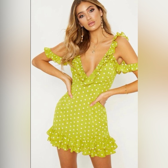 PrettyLittleThing Dresses & Skirts - PLT Polka Dot Ruffle V-Neck MINI Dress in Lime Green Size 8